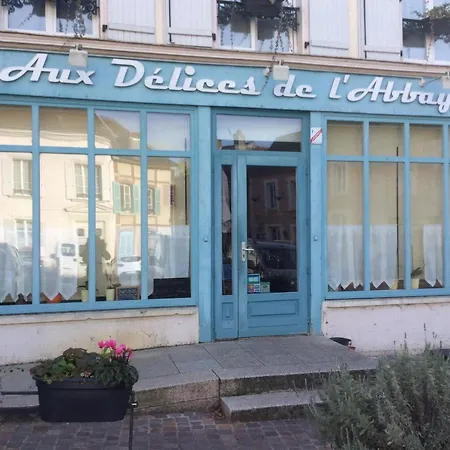 La De La Tour *
